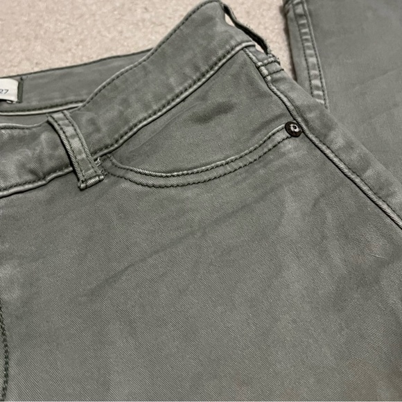 🪴 Sage Green Pants - Picture 3 of 4